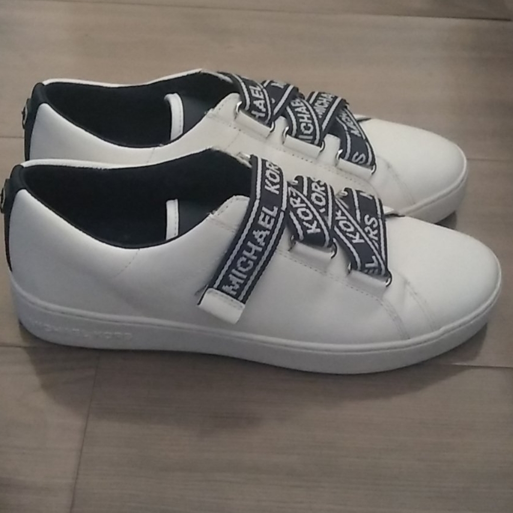NWT Michael Kors sneakers